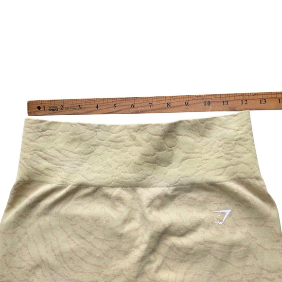 Gymshark Yellow Adapt Animal Seamless Cycling‎ Shorts Ruched Bum L Activewear - Picture 4 of 7